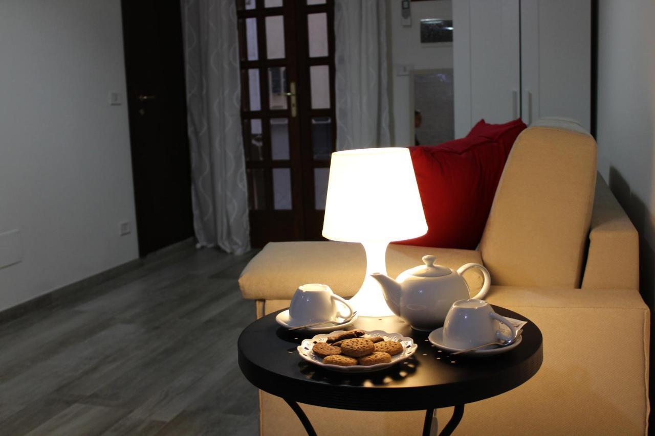 Souvenir D'Ete Bed and Breakfast Mola di Bari Buitenkant foto